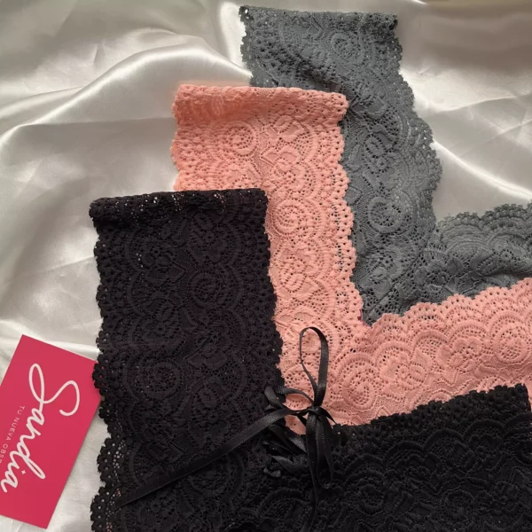 Bikini de encaje. Colección no 1 sandía obsesión