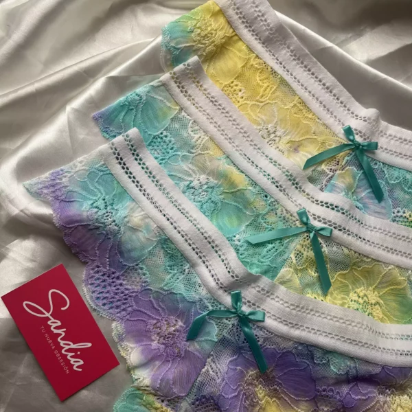 Bikini de encaje. Colección no 1 sandía obsesión