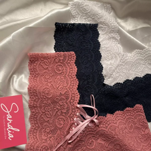 Bikini de encaje. Colección no 1 sandía obsesión